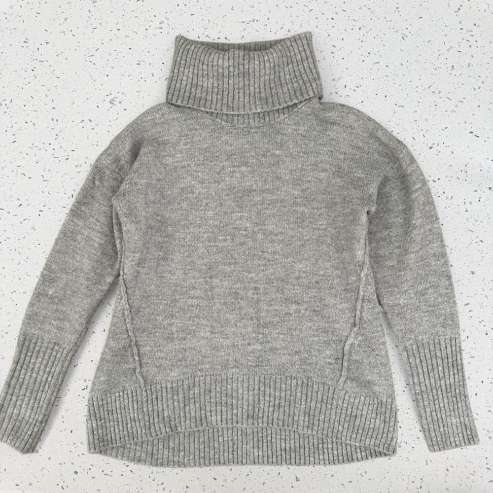 Gap Womens Heather Gray Turtleneck Sweater Relaxed Fit Wool Blend Medium